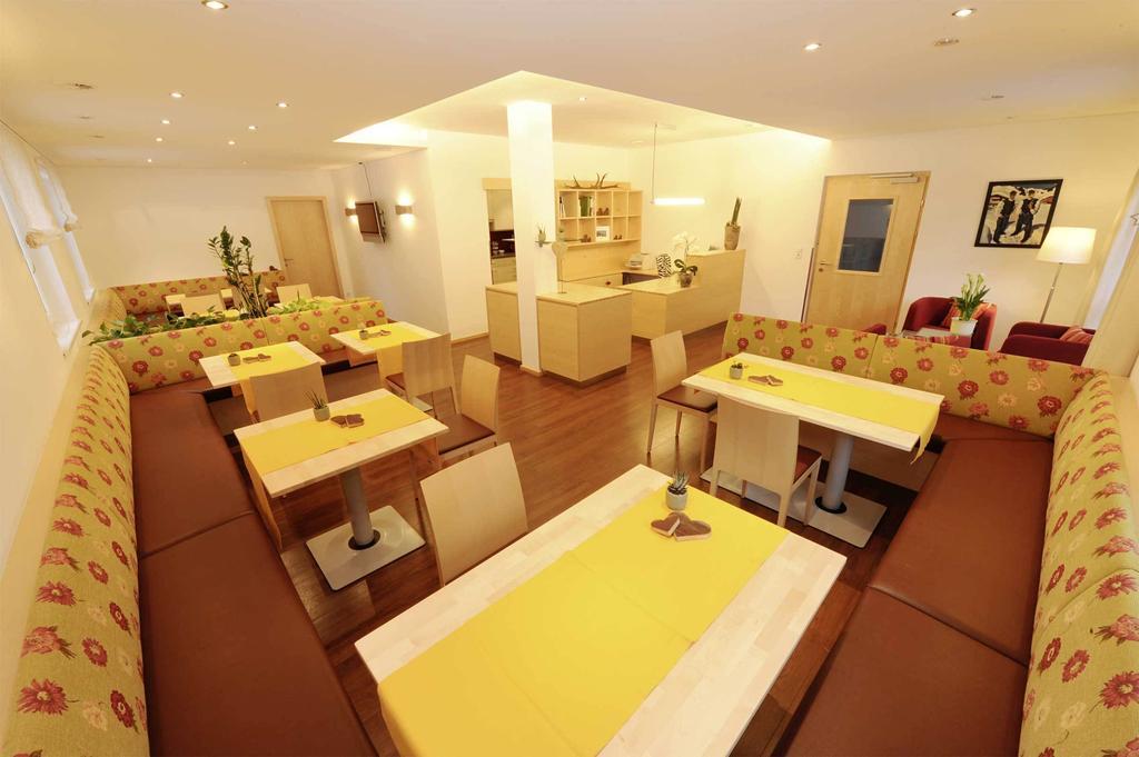 Valbella Bed&Breakfast Partenen Exteriör bild